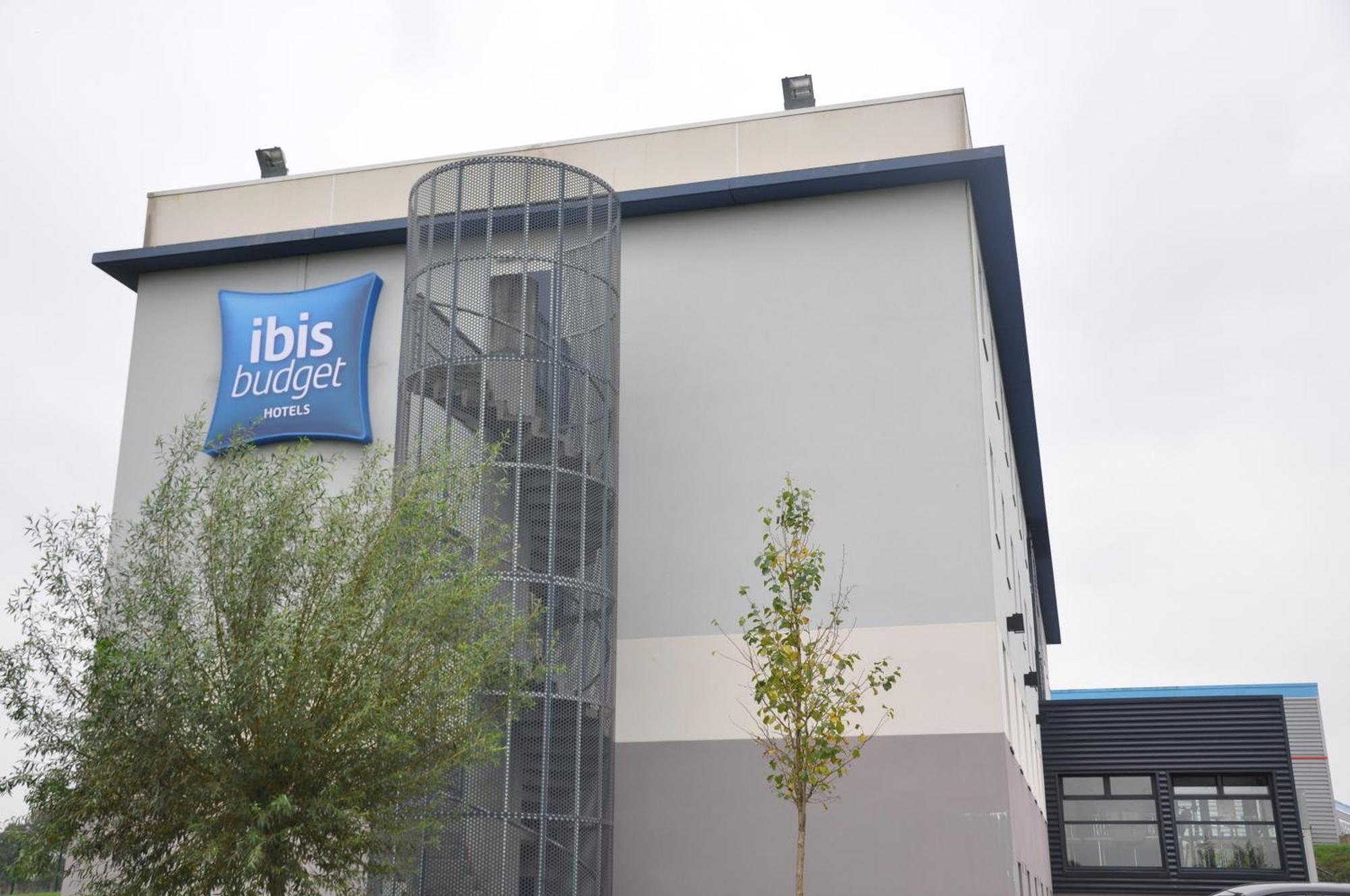 Отель Ibis Budget Rennes Route De Saint Malo Montgermont Экстерьер фото